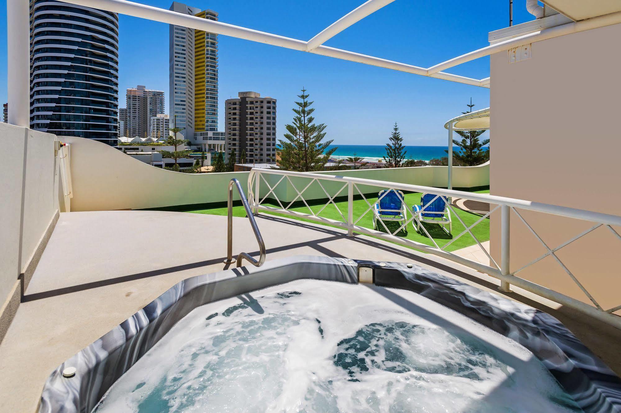 The Ritz Resort Heated Pool Gold Coast Eksteriør billede